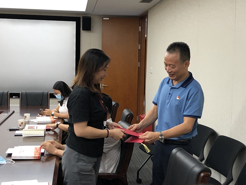 市审计局办公室党支部召开党史专题学习会议暨“政治生日”主题党日活动4_@sn@.jpg