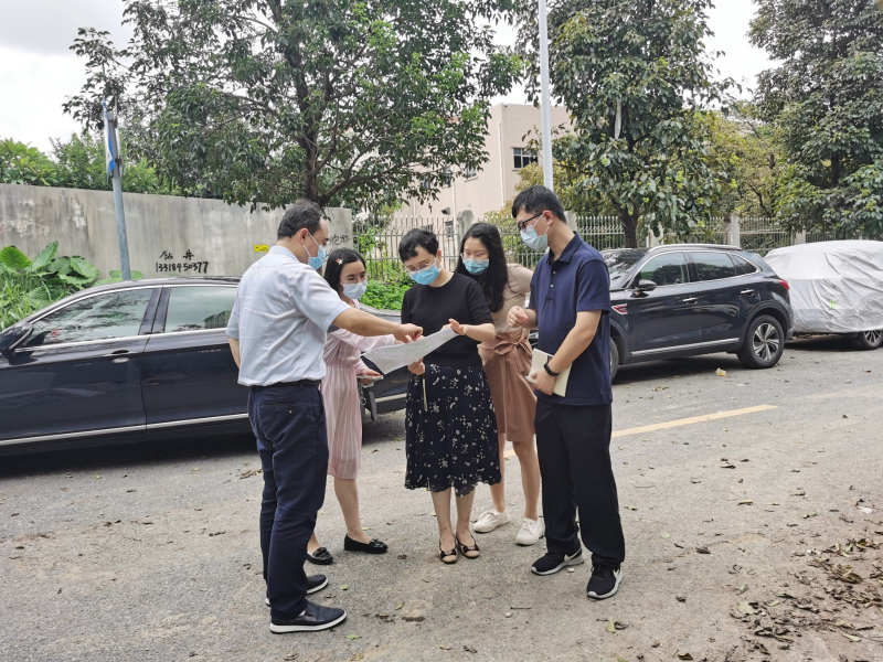 6月17日，整改现场检查工作组赴燕罗街道查看金鹤路（红湖路—大浦路）新建工程项目进展情况。.jpg